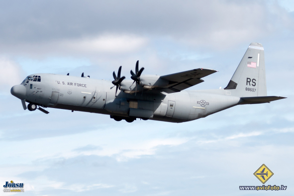 Lockheed Martin C-130J-30 Hercules (L-382)