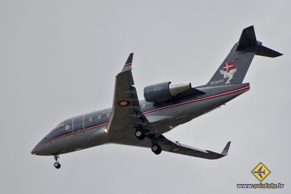 Bombardier Challenger 604 (CL-600-2B16)