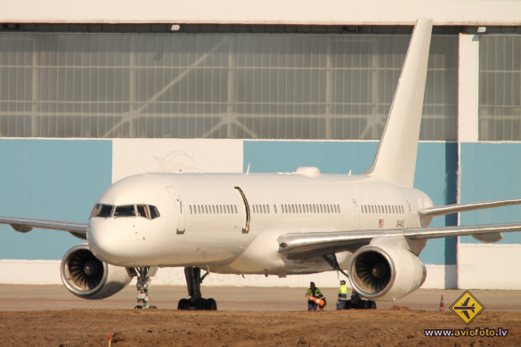 Boeing C-32B (757-23A)