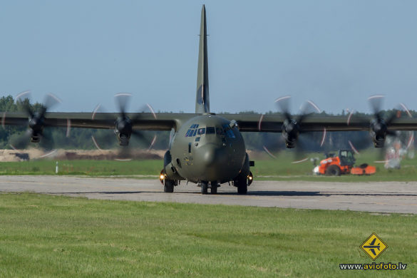 Lockheed Martin C-130J Hercules C5 (L-382)