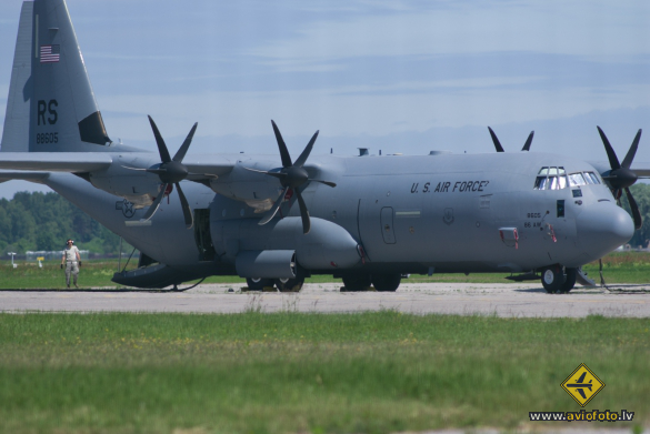 Lockheed Martin C-130J-30 Hercules (L-382)