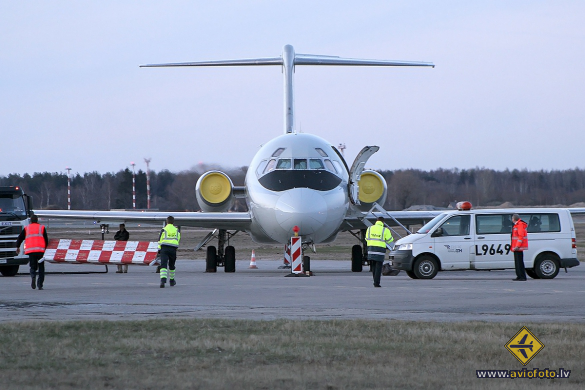 McDonnell Douglas C-9B Skytrain II (DC-9-32CF)