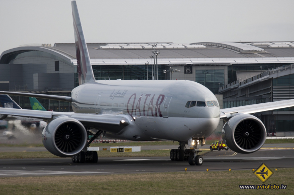 Boeing 777-2DZ/LR