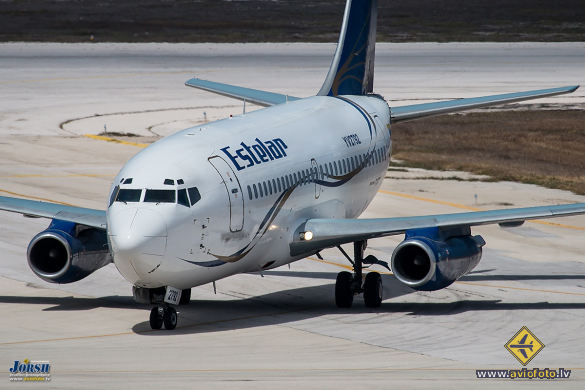 Boeing 737-2B7/Adv