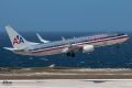 Boeing 737-823