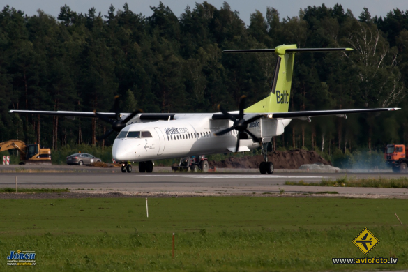 Bombardier DHC-8-402 Q400