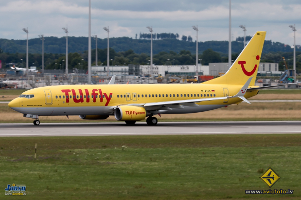 Boeing 737-8K5