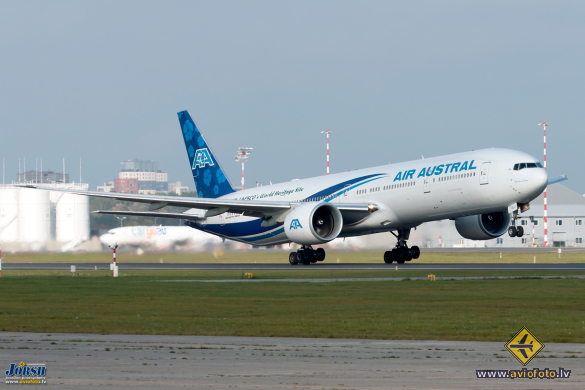 Boeing 777-39M/ER