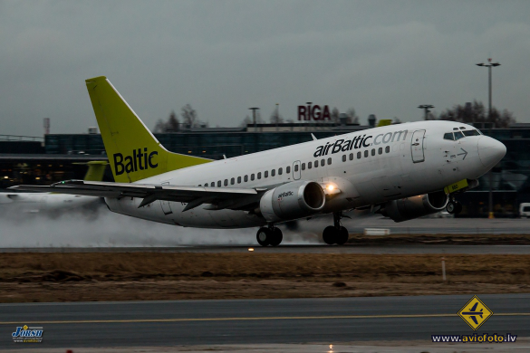 Boeing 737-53S