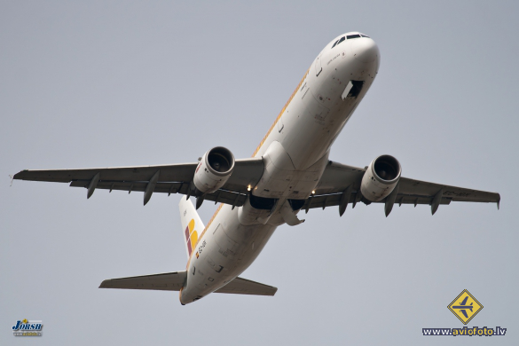 Airbus A321-211