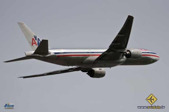 Boeing 777-223/ER