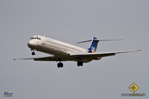 McDonnell Douglas MD-82 (DC-9-82)