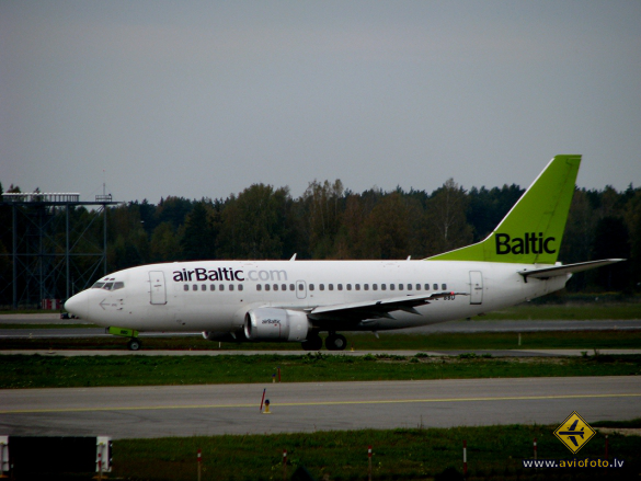 Boeing 737-53S