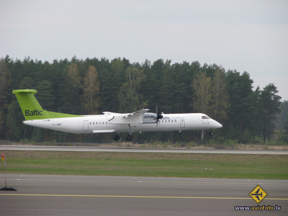 Bombardier DHC-8-402 Q400