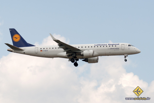 Embraer 190LR (ERJ-190-100LR)