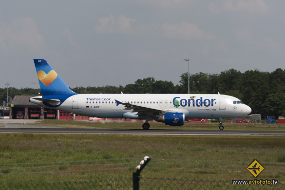 Airbus A320-212