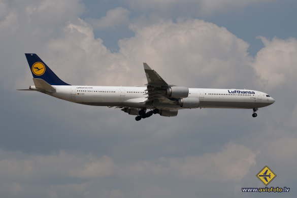 Airbus A340-642