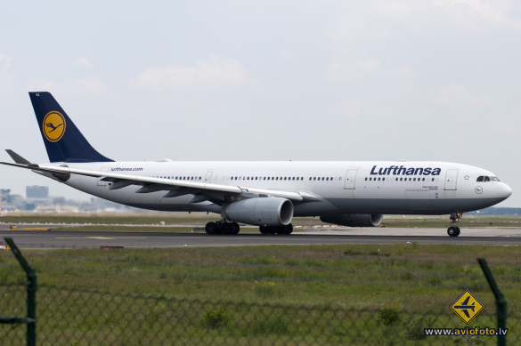Airbus A330-343