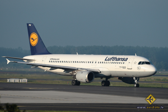 Airbus A320-211