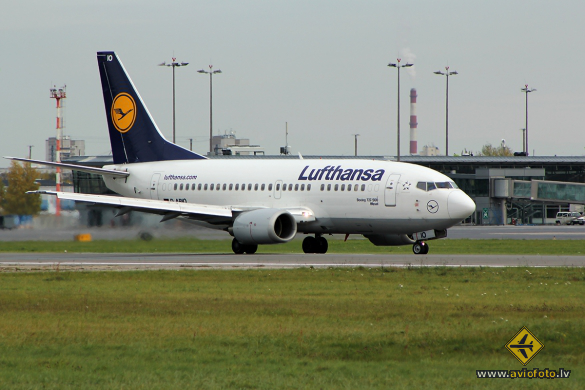 Boeing 737-530