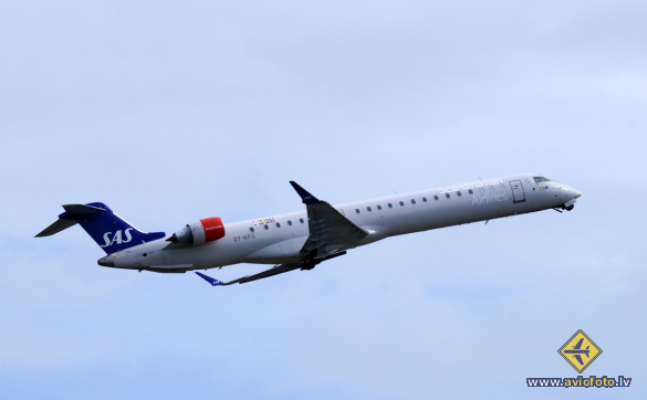 Bombardier CRJ-900ER (CL-600-2D24)