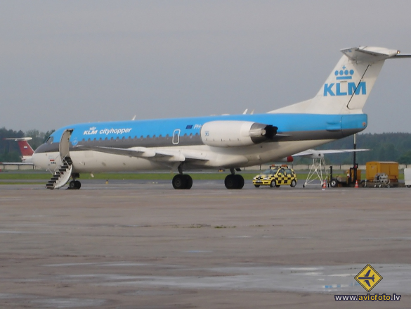 Fokker 70 (F-28-0070)