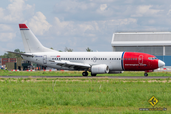 Boeing 737-3Y0