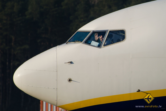 Boeing 737-8AS
