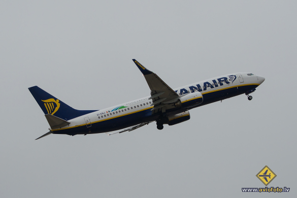 Boeing 737-8AS