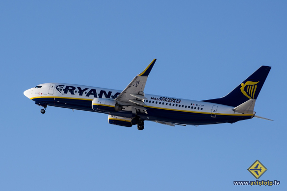 Boeing 737-8AS
