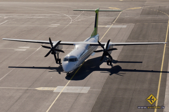 Bombardier DHC-8-402 Q400