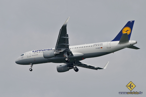 Airbus A320-214