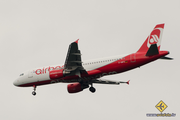 Airbus A320-214