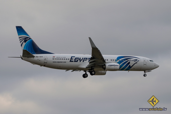 Boeing 737-866
