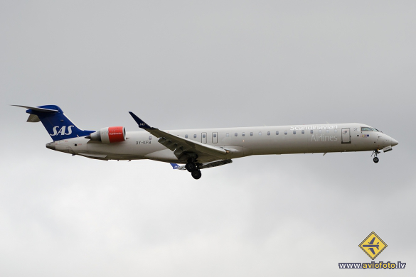 Bombardier CRJ-900ER (CL-600-2D24)
