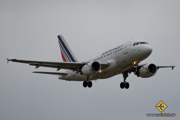 Airbus A318-111
