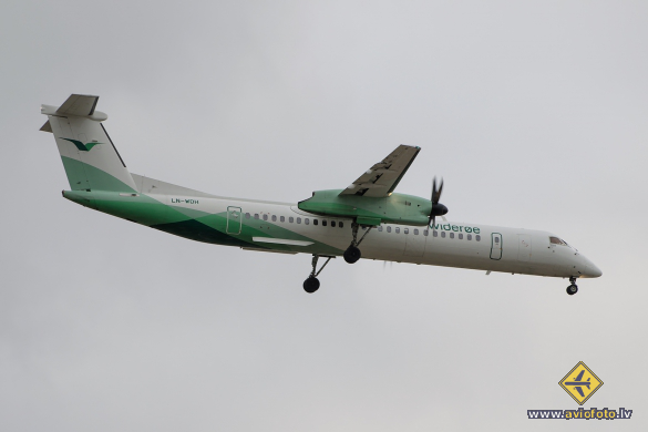 Bombardier DHC-8-402 Q400