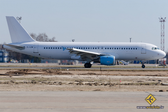 Airbus A320-211