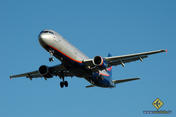 Airbus A321-211