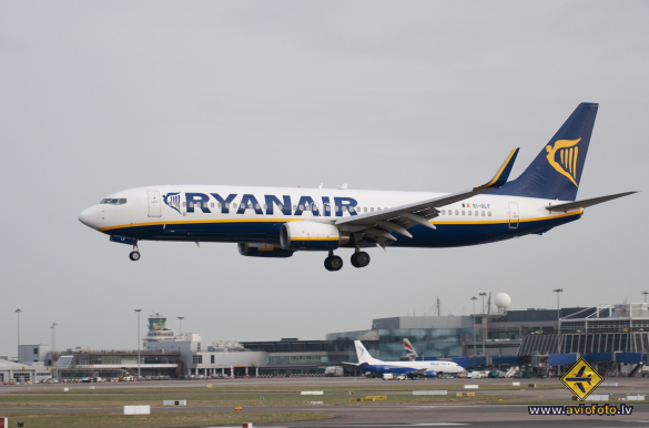 Boeing 737-8AS