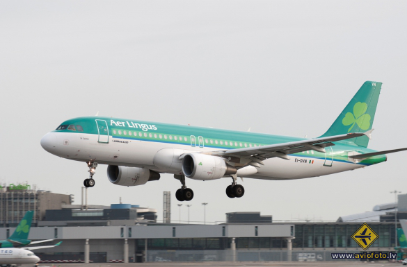 Airbus A320-214