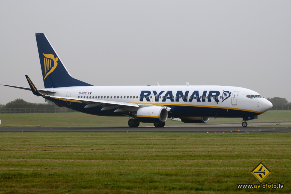 Boeing 737-8MD