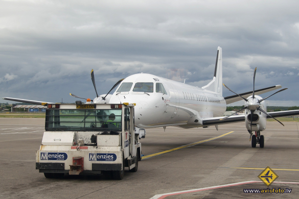 Saab 2000