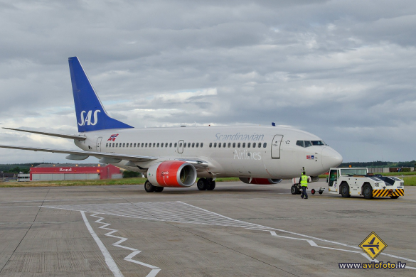 Boeing 737-783