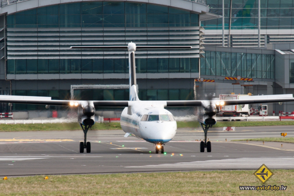 Bombardier DHC-8-402 Q400