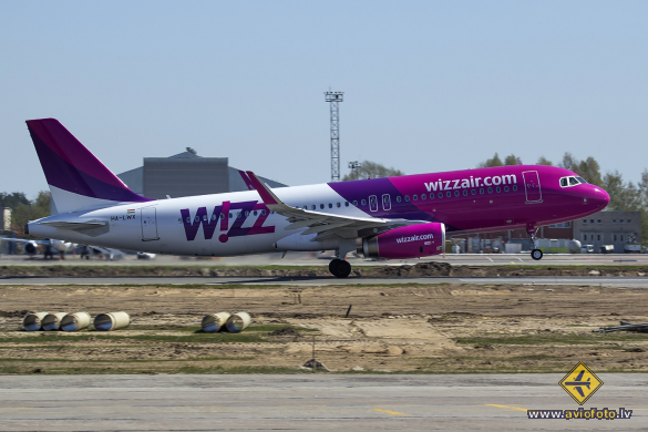 Airbus A320-232