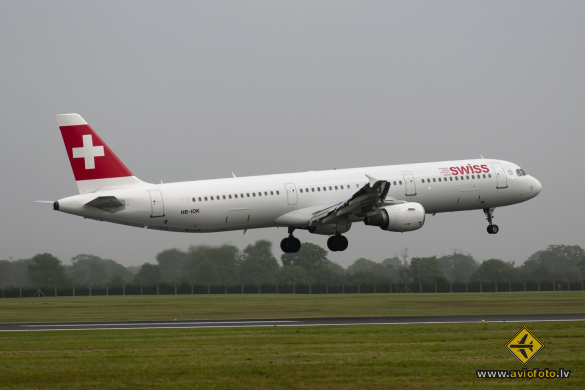 Airbus A321-111