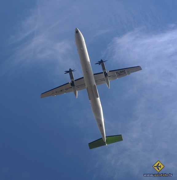 Bombardier DHC-8-402 Q400