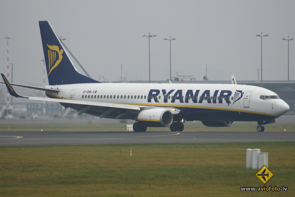 Boeing 737-8AS