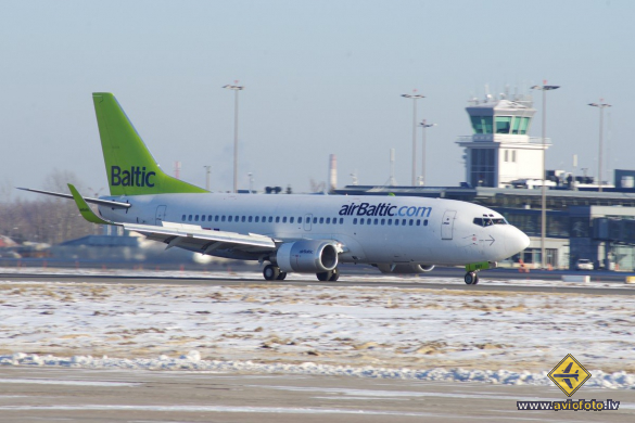 Boeing 737-36Q